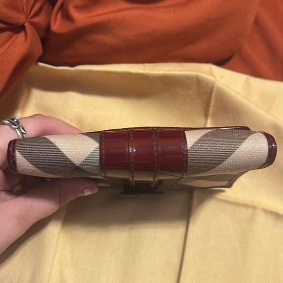 Burberry Nova Check/Red/Maroon Compact Snap Wallet - Picture 11 of 12